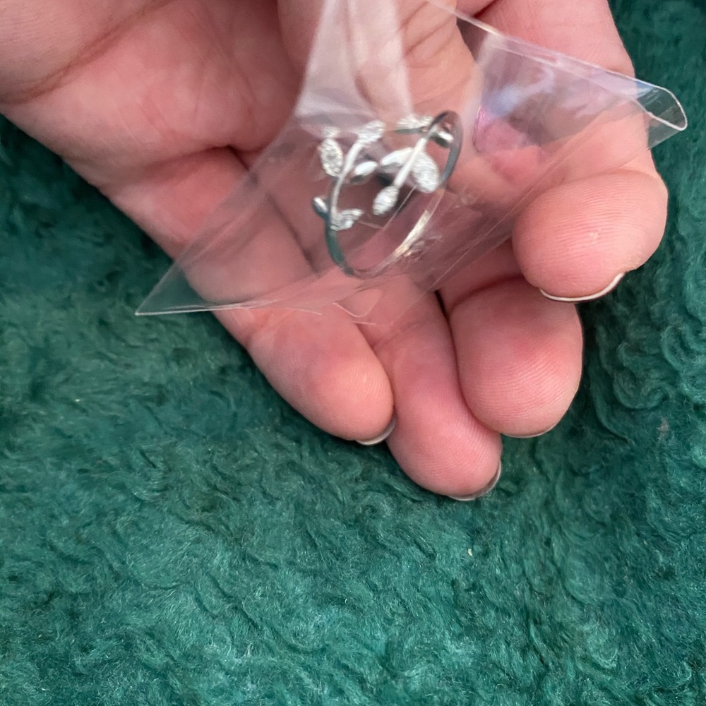 Leaf Adjustable Ring - image 4